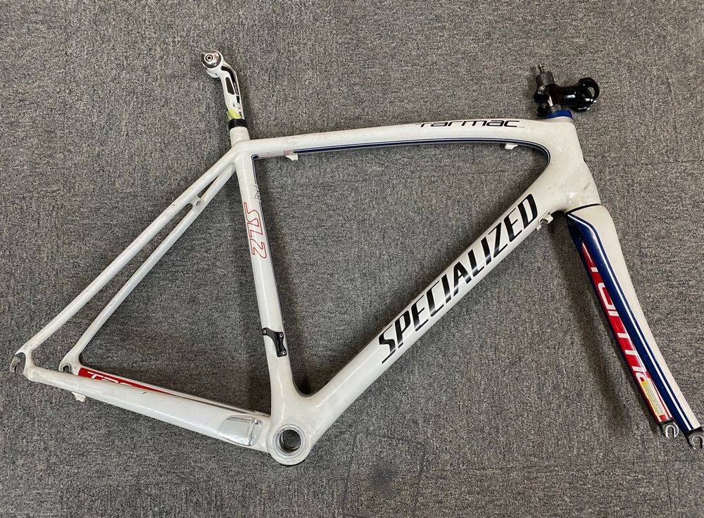 SPECIALIZED TARMAC SL2 フレーム塗装前