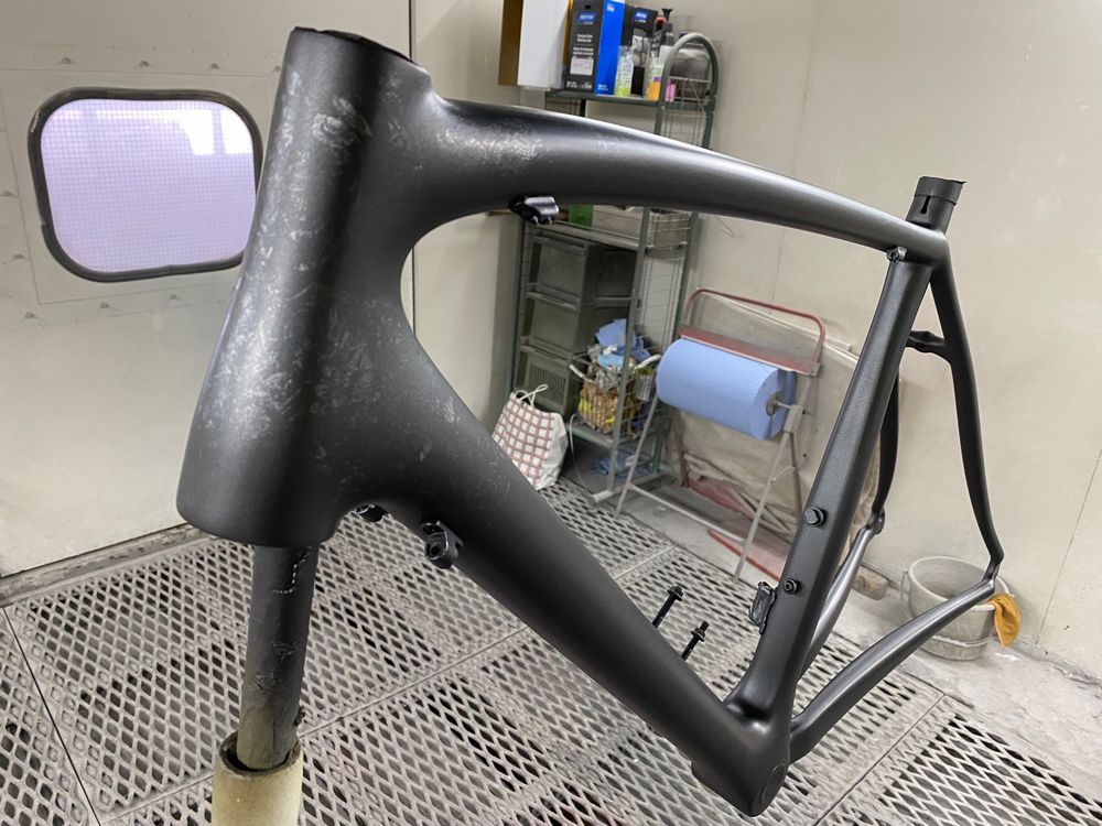 SPECIALIZED TARMAC SL2　下地作成しガンメタ塗装